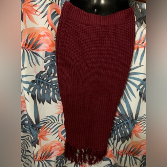 Fashion Nova Knitted skirt Sz M - Picture 3 of 5